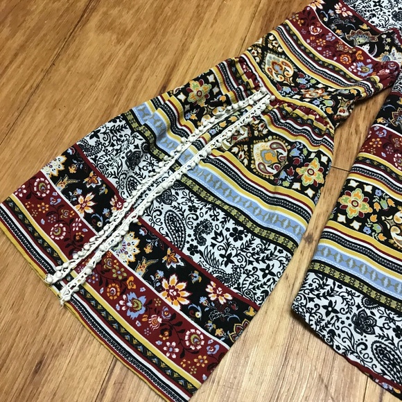 Olsenboye Striped Pattern Open Bell Sleeve Blouse - Picture 3 of 8